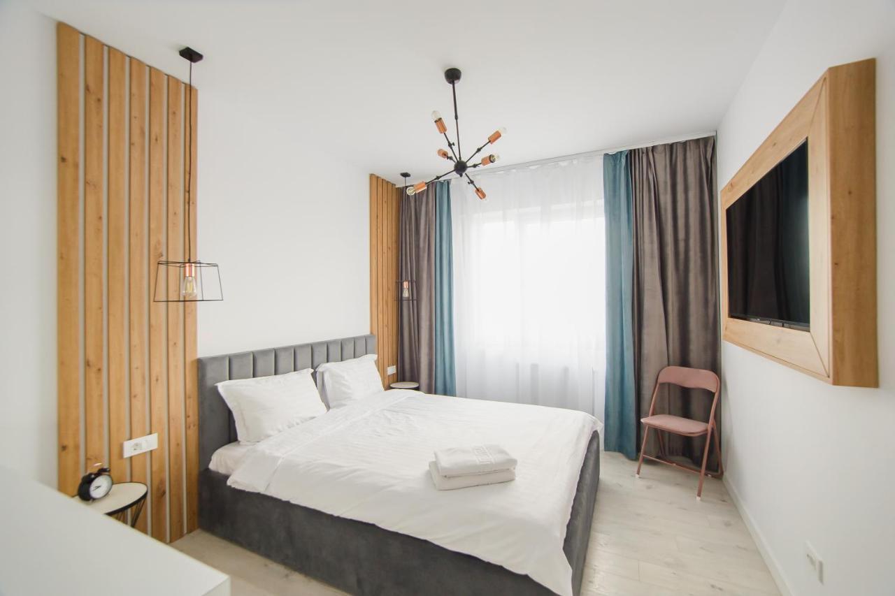 Pinkwood Harmony Apartment Oradea Exterior photo